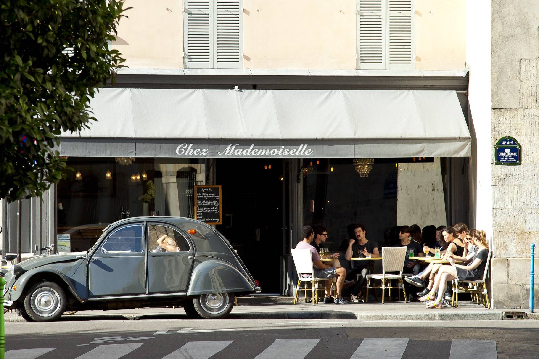 Chez Mademoiselle Paris 16 in Paris - Restaurant Reviews, Menu and Prices